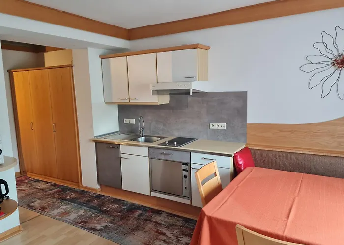 Sportpension Alpenrose Guest house 4*